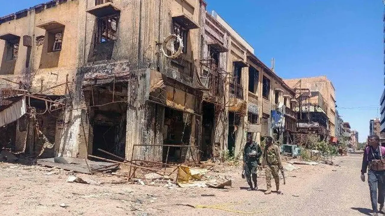 السودان يتحول إلى قصة إنسانية على شاشات هواتفنا